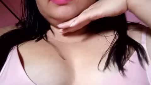 Snapshot of sweetapple808216 chatting on 12, 12, 2024 sweetapple808216 online show from 12, 12, 2024