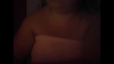 Snapshot of sweetapple808216 chatting on 17, 12, 2024 sweetapple808216 online show from 17, 12, 2024