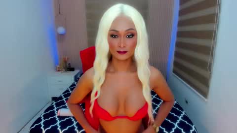 Snapshot of sweetasianlovemarie chatting on 17, 12, 2025 BEA sweetgirl online show from 17, 12, 2025