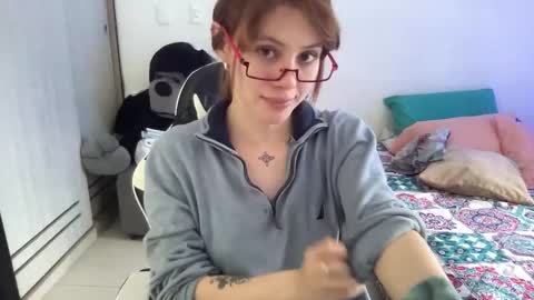 Snapshot of sweetaura0_0 chatting on 28, 2, 2026 SweetAura0 0 online show from 28, 2, 2026