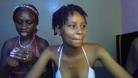 Snapshot of sweetbaby_30 chatting on 15, 4, 2026 Sweetbaby 30 online show from 15, 4, 2026