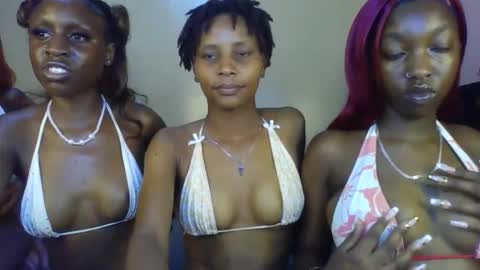 Snapshot of sweetbaby_30 chatting on 20, 4, 2026 Sweetbaby 30 online show from 20, 4, 2026