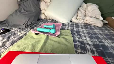 Sweetbear online show from 11, 3, 2026