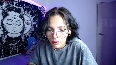 Snapshot of sweetbitter_ chatting on 1, 2, 2025 sweetbitter_ online show from 1, 2, 2025