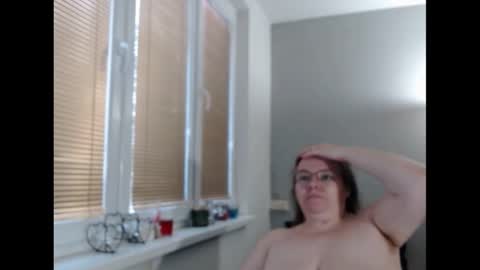 Sweetboobs85h online show from 23, 2, 2025