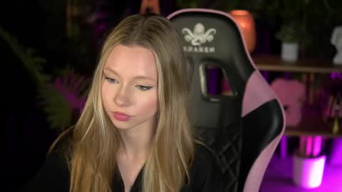 Lina online show from 16, 2, 2026