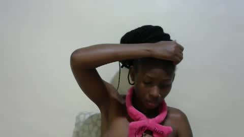 Snapshot of sweetdeee_ chatting on 15, 2, 2025 sweetDee online show from 15, 2, 2025