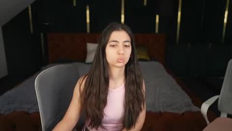 Amelia online show from 13, 4, 2026