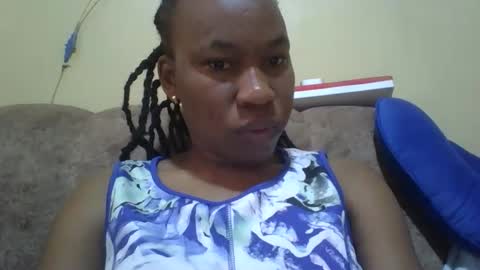 sweetdiva2012 online show from 4, 11, 2025