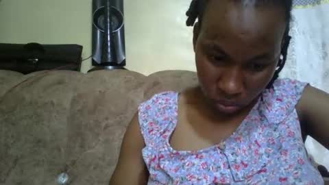 sweetdiva2012 online show from 5, 12, 2025