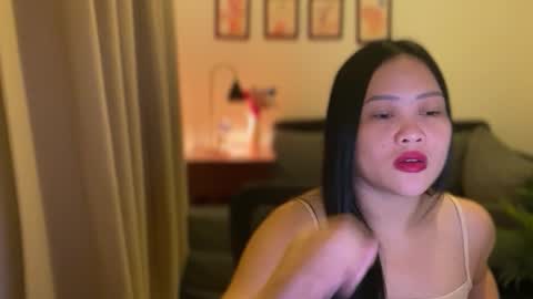 Snapshot of sweetestsmile_ chatting on 2, 10, 2025 Khaye online show from 2, 10, 2025