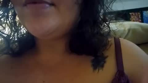 Snapshot of sweetfeet2525 chatting on 1, 12, 2025 sweetfeet2525 online show from 1, 12, 2025