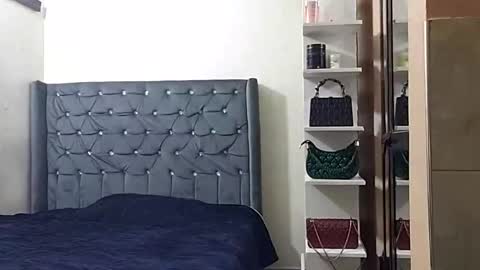 Sandy online show from 5, 2, 2025