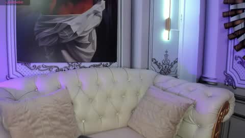 Snapshot of sweetgirl4u_ chatting on 10, 9, 2025 MIA online show from 10, 9, 2025