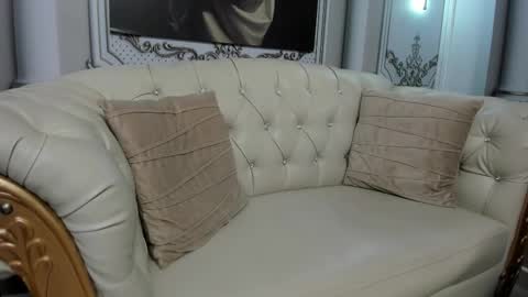 Snapshot of sweetgirl4u_ chatting on 15, 10, 2025 MIA online show from 15, 10, 2025