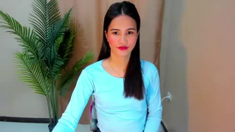 sweetgirl_latina143 online show from 30, 9, 2025