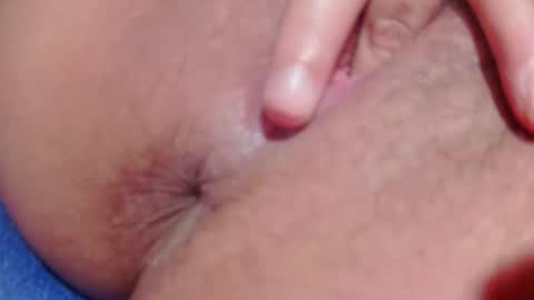 Snapshot of sweetie33_fox chatting on 1, 12, 2025 sweetie33_fox online show from 1, 12, 2025