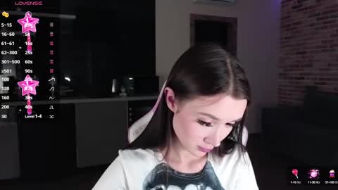 Snapshot of sweetiebones chatting on 20, 12, 2024 bratty gf online show from 20, 12, 2024