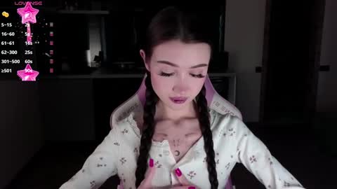 Snapshot of sweetiebones chatting on 24, 2, 2025 bratty gf online show from 24, 2, 2025