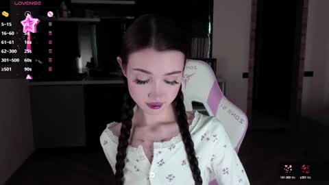 Snapshot of sweetiebones chatting on 26, 2, 2025 bratty gf online show from 26, 2, 2025