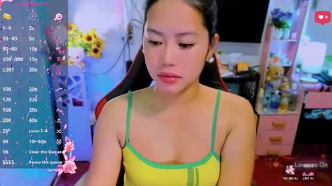 Snapshot of sweetienicole chatting on 5, 12, 2025 Nicole online show from 5, 12, 2025