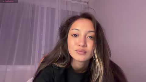 Snapshot of sweetiesoul chatting on 11, 11, 2025 sweetiesoul online show from 11, 11, 2025