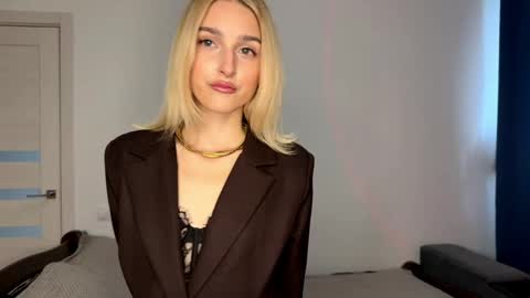 sweetilun online show from 3, 4, 2026