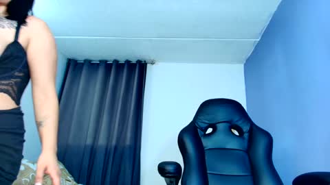 Snapshot of sweetisabella__ chatting on 12, 10, 2025 Isabella online show from 12, 10, 2025