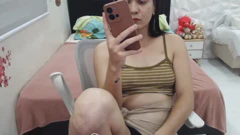 sweetjhenn69 online show from 23, 6, 2026