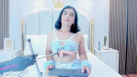 Snapshot of sweetkata_ chatting on 2, 11, 2025 kata online show from 2, 11, 2025