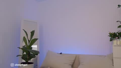 SweetKira1 online show from 24, 10, 2025