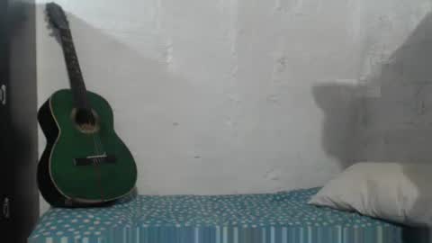 Snapshot of sweetlatinakim chatting on 31, 3, 2026 Camilo online show from 31, 3, 2026