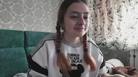 sweetliaison online show from 14, 4, 2026