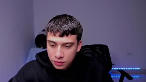 Snapshot of sweetlian_04 chatting on 11, 12, 2024 Lian online show from 11, 12, 2024