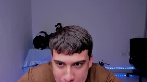 Snapshot of sweetlian_04 chatting on 13, 12, 2024 Lian online show from 13, 12, 2024