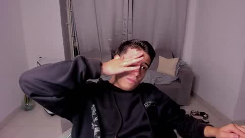 Snapshot of sweetlian_04 chatting on 21, 2, 2025 Lian online show from 21, 2, 2025