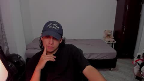 Snapshot of sweetlian_04 chatting on 8, 2, 2026 Lian online show from 8, 2, 2026