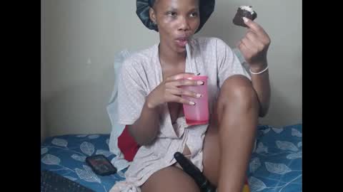 sweetlipss_ online show from 5, 12, 2025