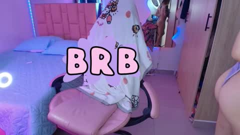 Snapshot of sweetlune chatting on 12, 11, 2025 SweetLune online show from 12, 11, 2025