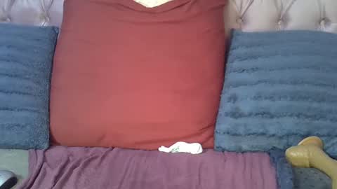 Snapshot of sweetmellowx1 chatting on 18, 2, 2025 sweetmellowx1 online show from 18, 2, 2025