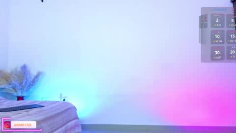 Snapshot of sweetmia_25 chatting on 13, 11, 2025 MIA online show from 13, 11, 2025