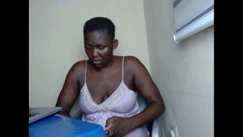 sweetnectarx online show from 8, 2, 2025