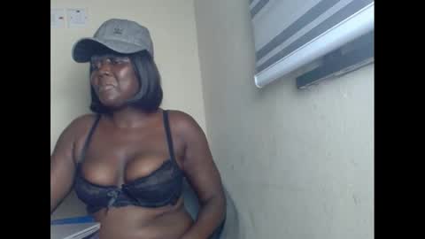 sweetnectarx online show from 10, 2, 2025