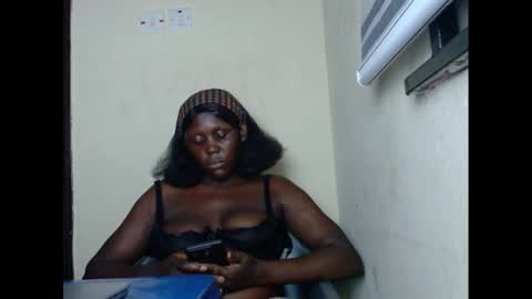 sweetnectarx online show from 15, 2, 2025