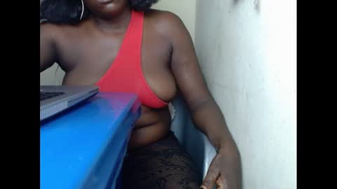 sweetnectarx online show from 25, 2, 2025