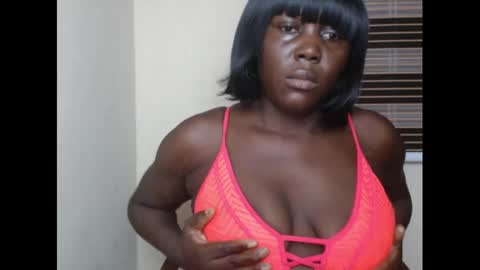 sweetnectarx online show from 7, 3, 2025