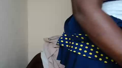 sweetnectarx online show from 9, 3, 2025