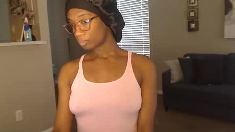 Snapshot of sweetness_cool chatting on 6, 6, 2026 sweetness_cool online show from 6, 6, 2026