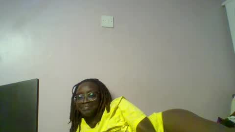 Snapshot of sweetnovah chatting on 27, 5, 2026 Novah girlie online show from 27, 5, 2026