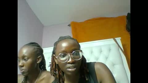 Snapshot of sweetnovah chatting on 6, 6, 2026 Novah girlie online show from 6, 6, 2026